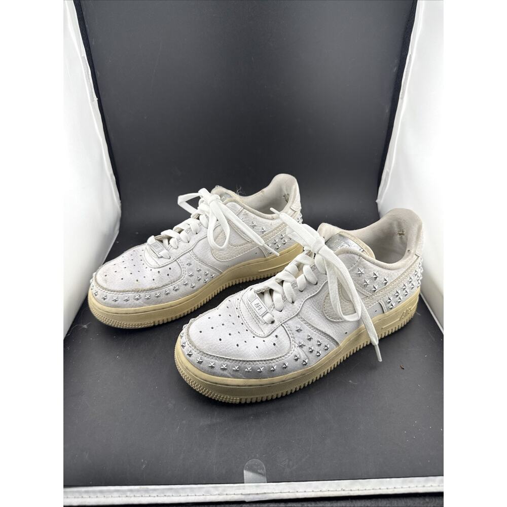 Nike Air Force 1 ‘07 XX Star Studded White AR0639-100 Womens Size 6 AF1